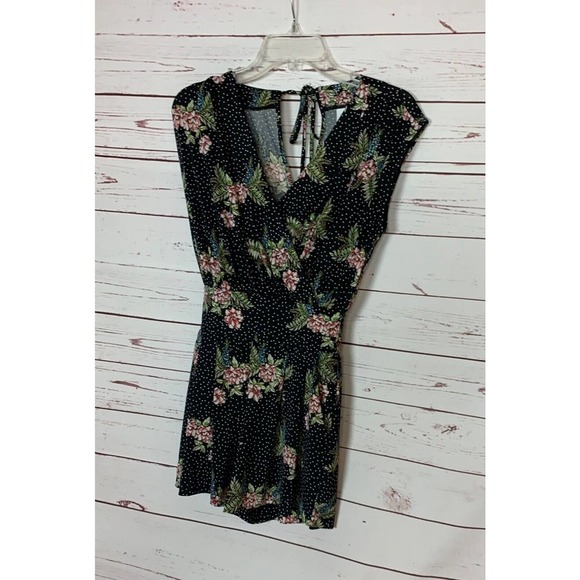 CABI Women's XS Extra Small Black Floral Runaround Romper Spring 2019 Style 5608 - Picture 6 of 12